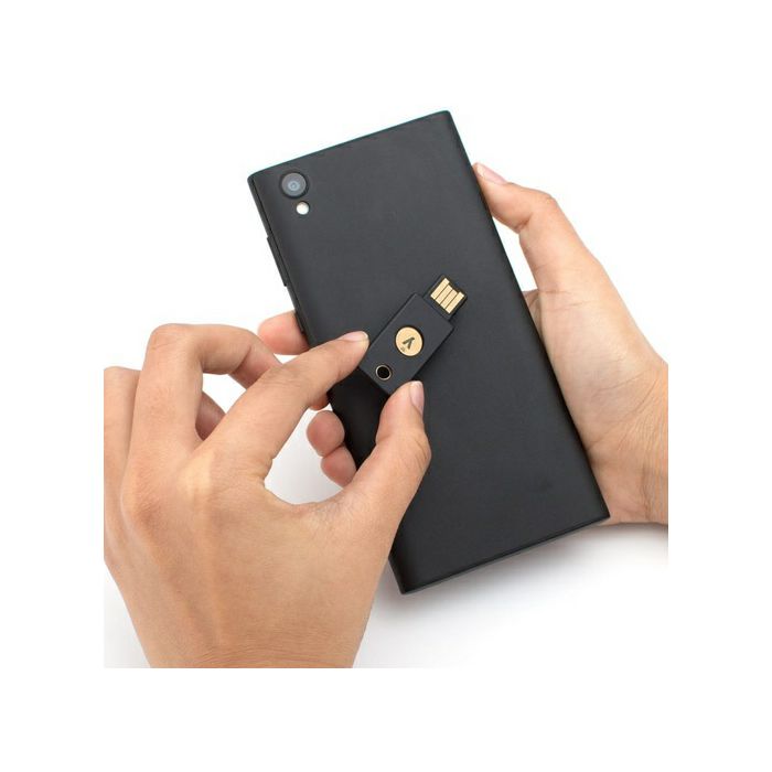 Sigurnosni ključ Yubico YubiKey 5 NFC, USB-A, crni